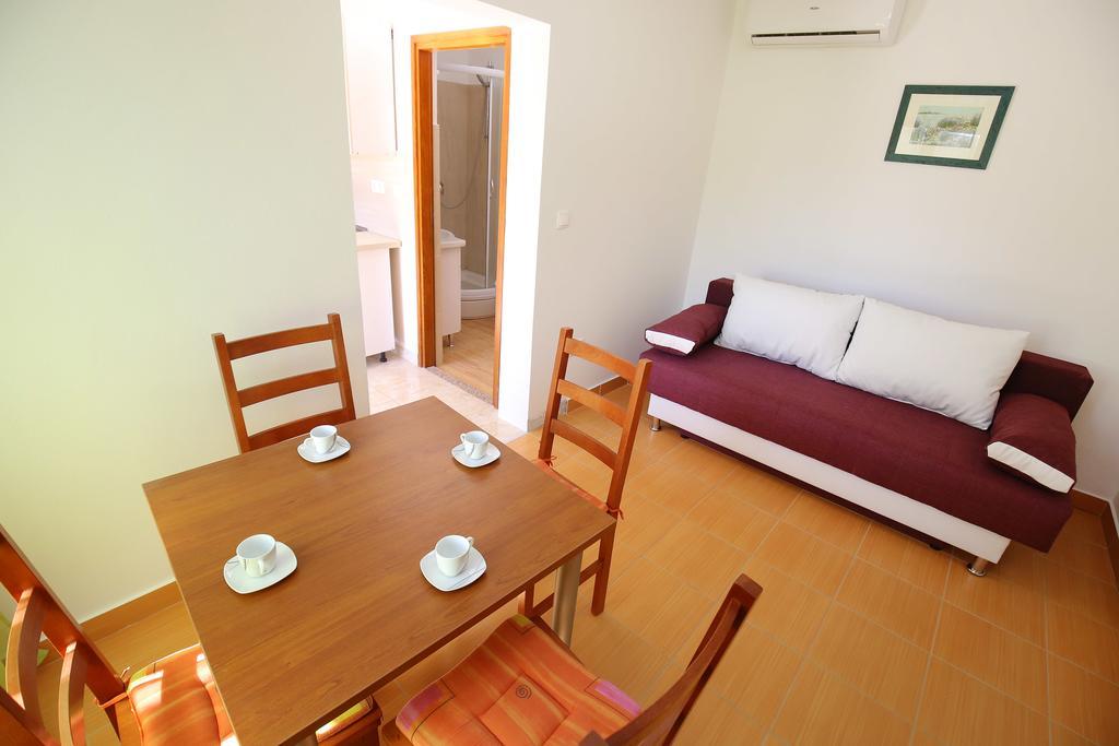 Holiday Home Zemljak Сукошан Екстер'єр фото