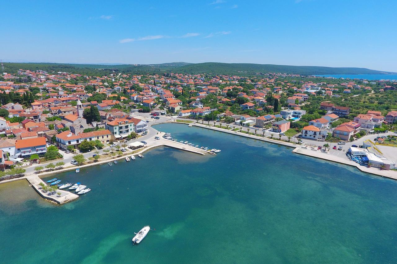 Holiday Home Zemljak Сукошан Екстер'єр фото